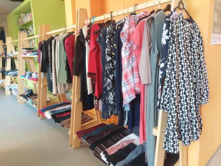 Izmenjevalnica oblačil_SGLZŠ